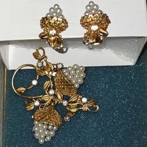 Acorn Set: Brooch & Earrings Gold w/ Pearls & Crystal